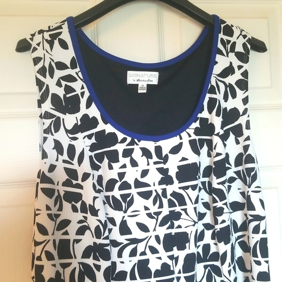 Signature by Robbie Lee Women's dress, Black and White floral pattern, Size 1X - Picture 2 of 7